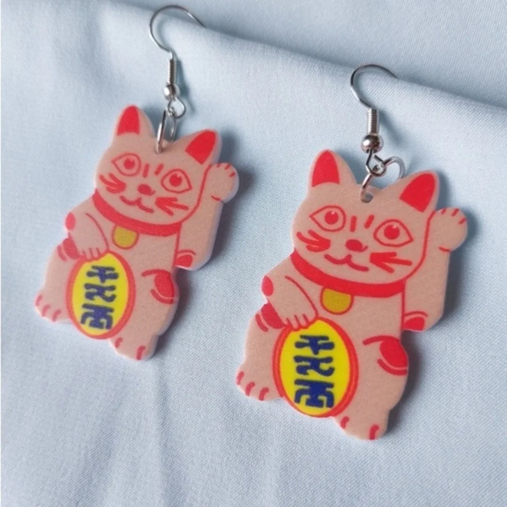 NWT - Lucky Cat Pendant Earrings Set 2 inch x 1 inch